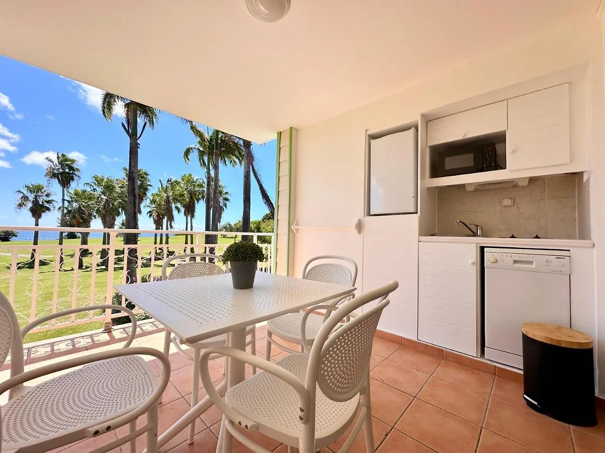 Appartement Curacao 13 Studio Vue Mer Proche Plage Dans Complexe Type Village Vacances Sainte-Luce Martinique
