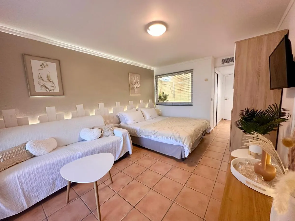 Curacao 13 Studio Vue Mer Proche Plage Dans Complexe Type Village Vacances Sainte-Luce Appartement