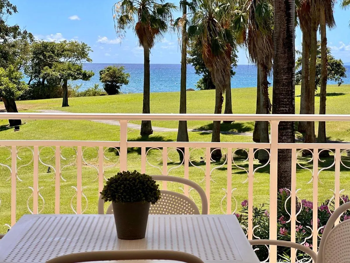 Curacao 13 Studio Vue Mer Proche Plage Dans Complexe Type Village Vacances Sainte-Luce Appartement