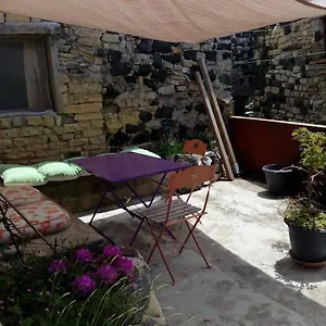 Ruelles Et Terrasses Appartement Mirabel (Ardeche)